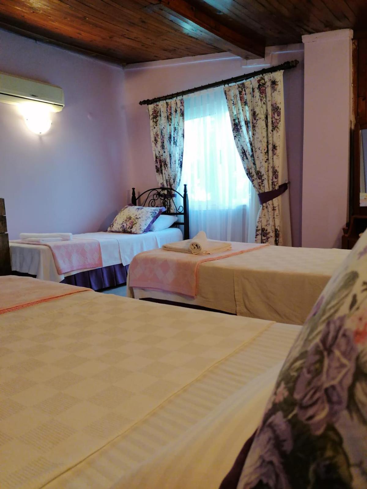 Maviev Otel Çeşme Værelse billede